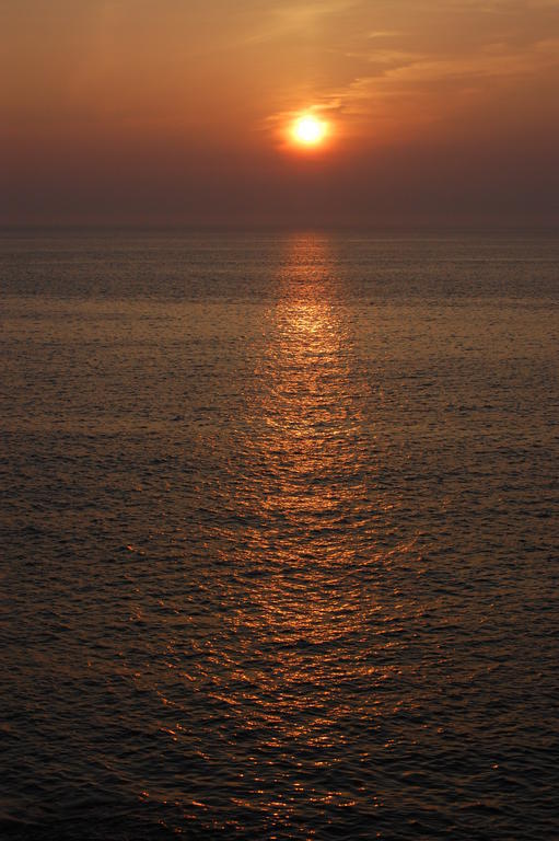 Roulotte Gites O Bien-Etre Massage Spa Sejour Bien-Etre En Hebergement Insolite Roulotte Karantez Ou En Gites Melon Ou Yock A 800 M Des Plages Maison D'Hote Drogou Porspoder Exterior photo